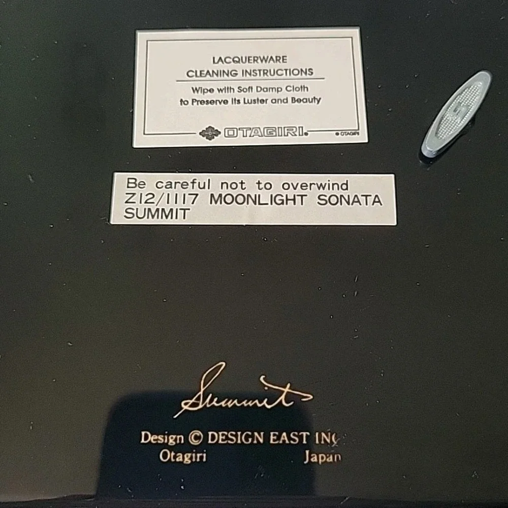 Otagirl‎ Vintage 80s Lacquard Rectangular Musical Jewelry Box Moonlight Sonata